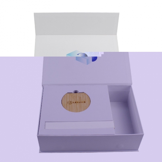  Cosmetic white magnetic box