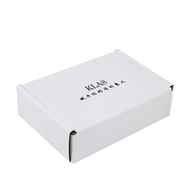White Cardboard Mailing Boxes